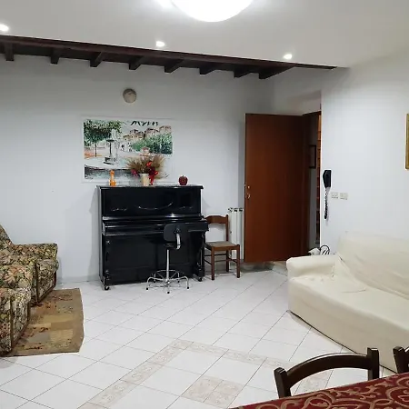 Oda ve Kahvaltı I Lepini Cori